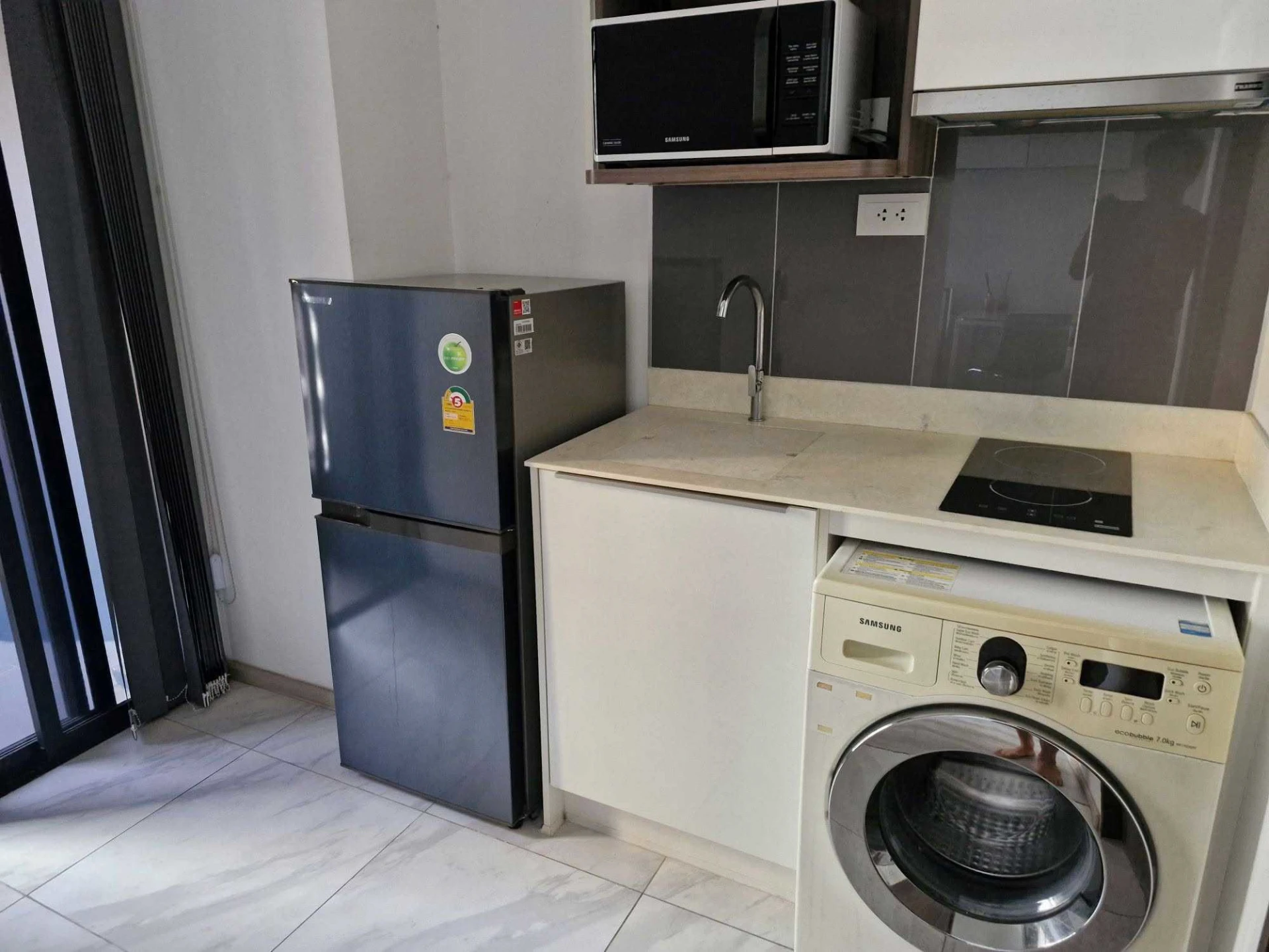  IDEO Mobi Asoke For Rent Preview 4