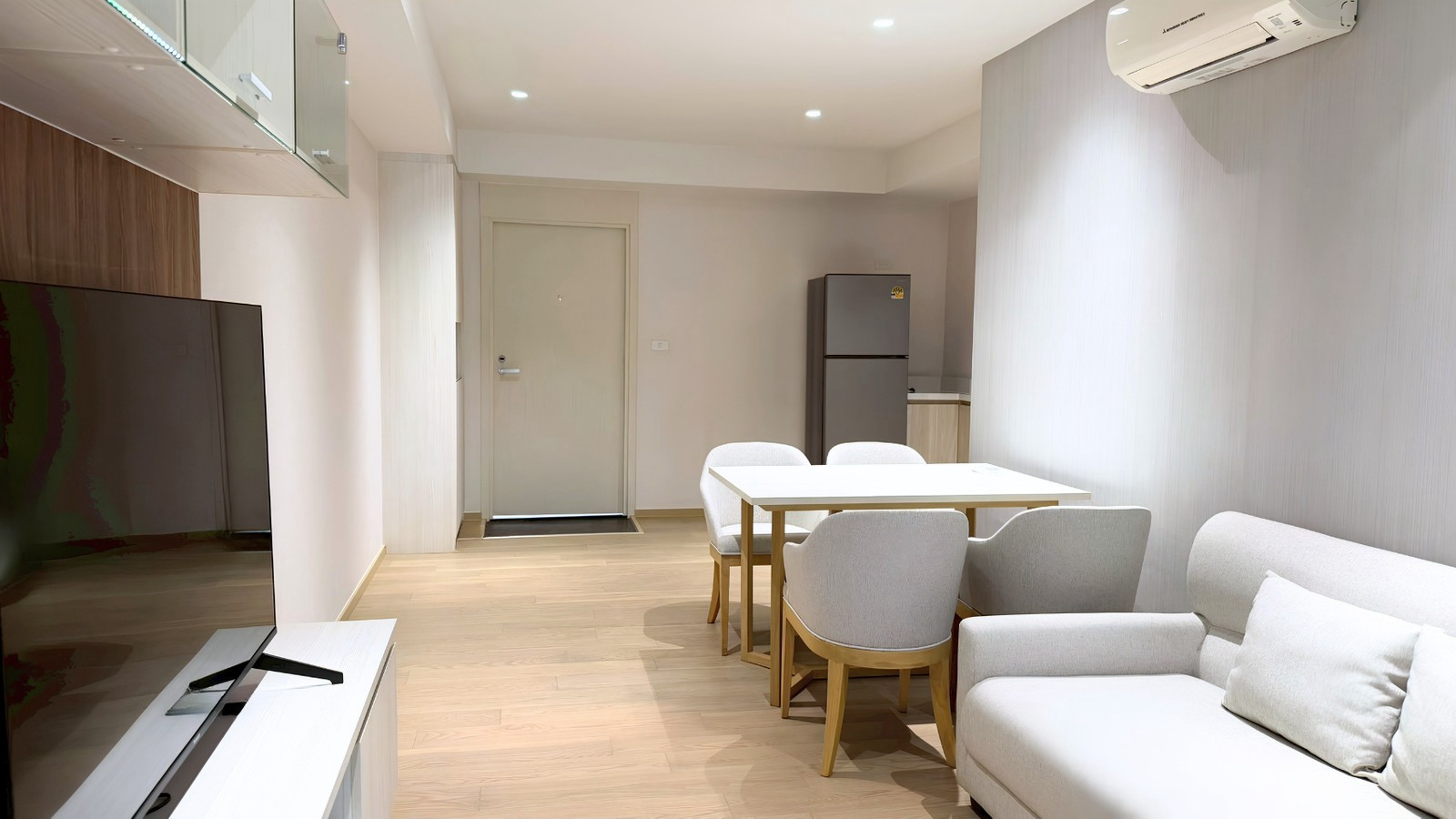 Runesu Thonglor 5 For Rent Preview 5