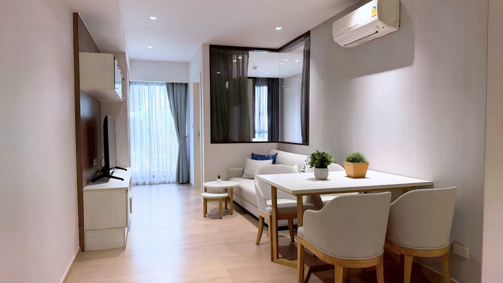 Runesu Thonglor 5 For Rent Preview 4