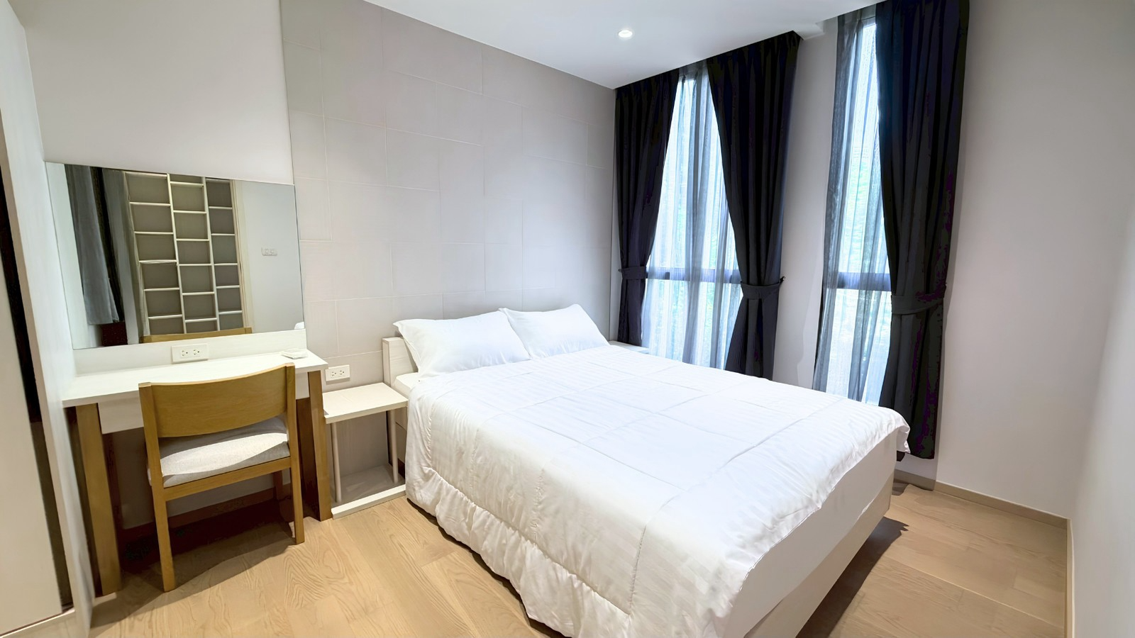 Runesu Thonglor 5 For Rent Preview 6