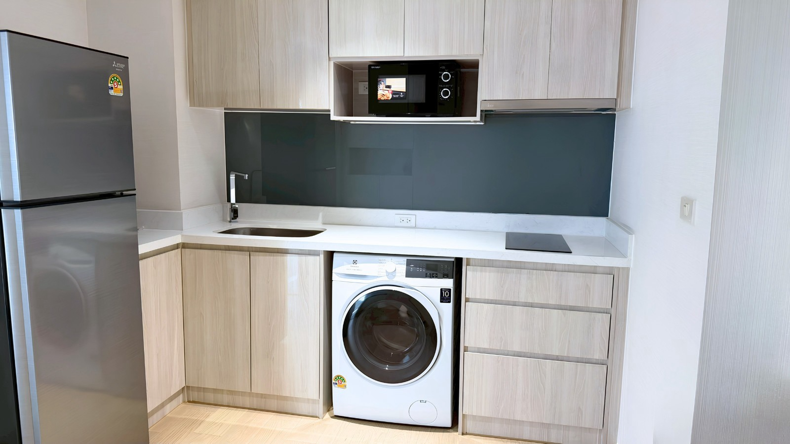 Runesu Thonglor 5 For Rent Preview 5