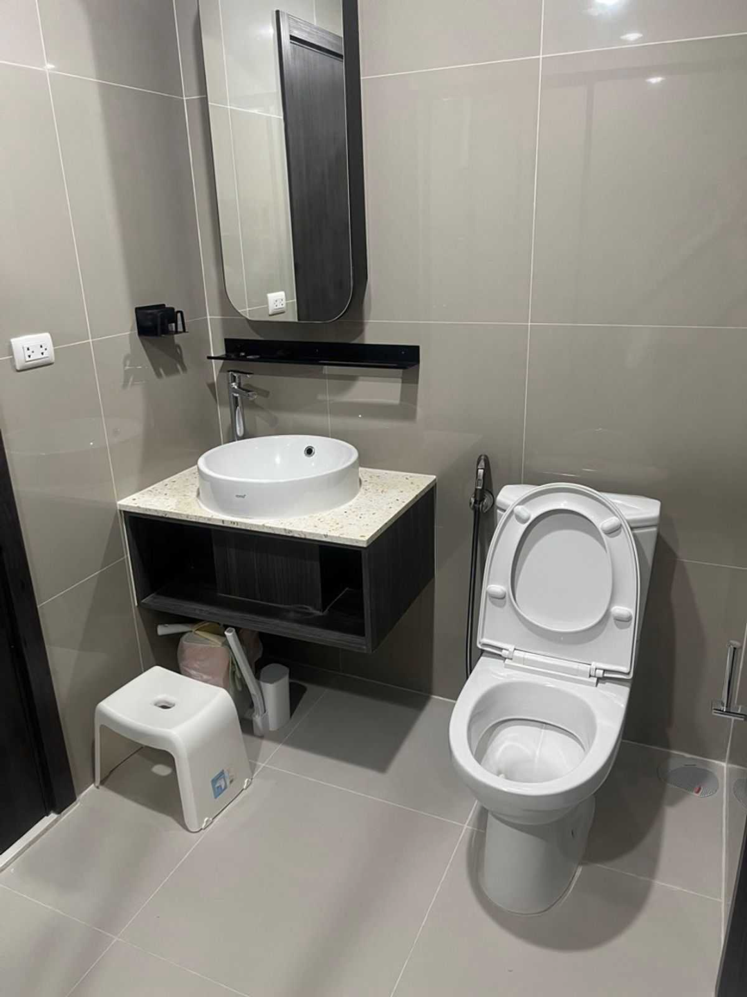 XT Huaikhwang For Rent Preview 7