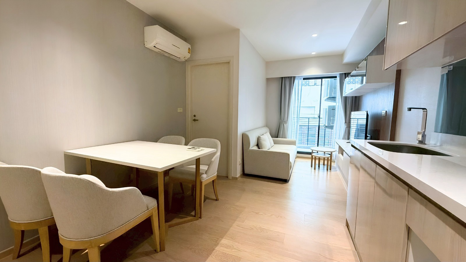 Runesu Thonglor 5 For Rent Preview 6