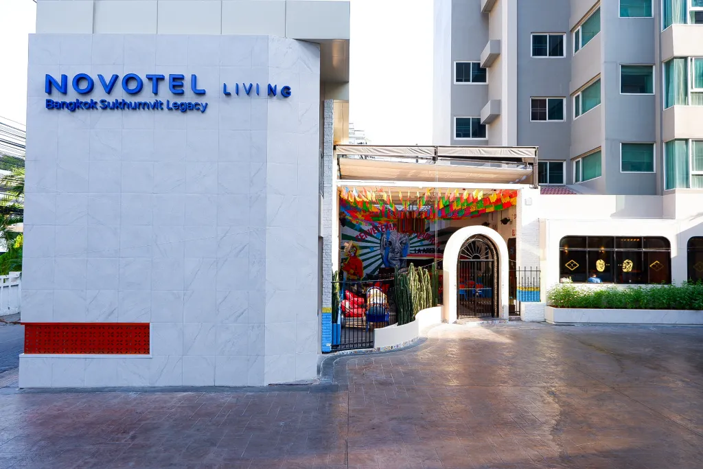 Novotel Living Bangkok Sukhumvit Service Apartment