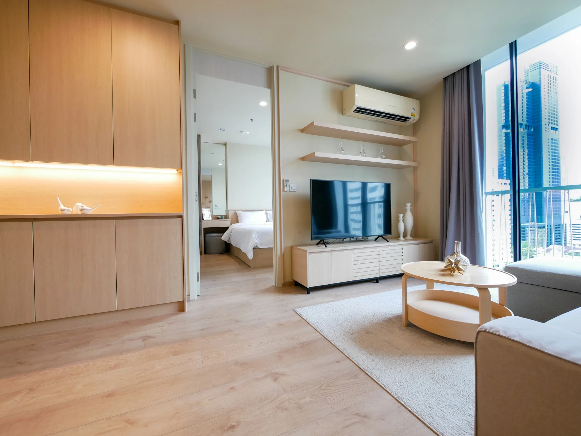 Noble Recole in Sukhumvit 19 Condo For Rent Preview 2