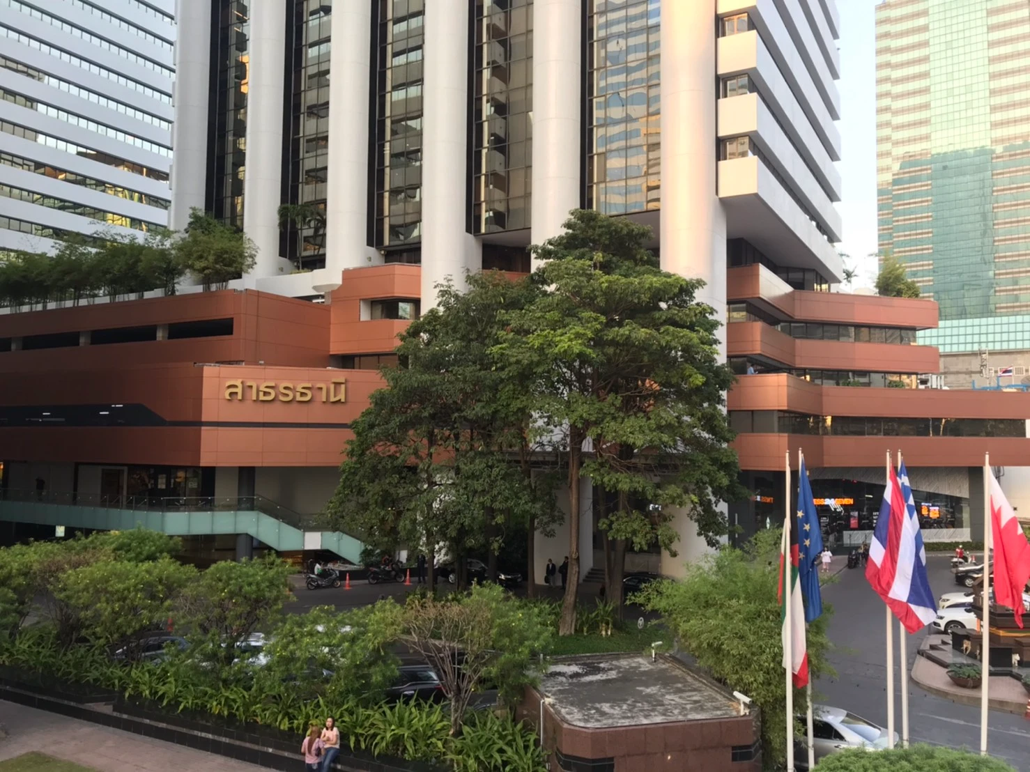 Sathorn Thani Building Office For Rent Preview 6