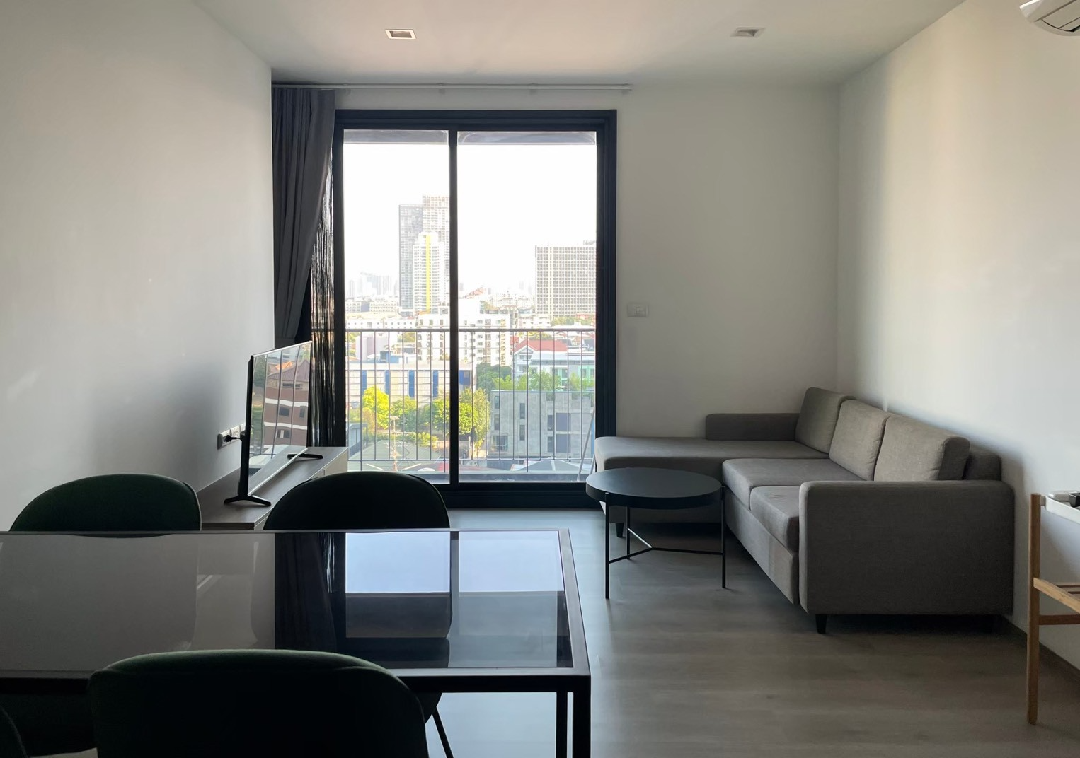 For Rent: The Line Phahonyothin Park (Close to BTS Ha Yaek Lat Phrao) Preview 2