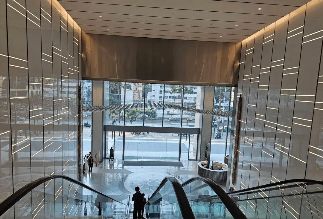 Sathorn City Tower Office For Rent Preview 2