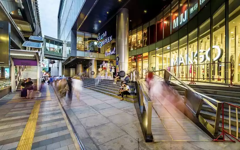 Silom Complex Building Office For Rent Preview 5