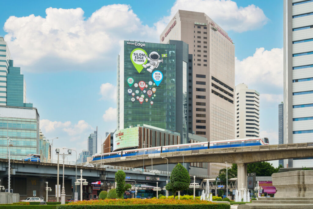 Silom Edge Building Office For Rent Preview 2