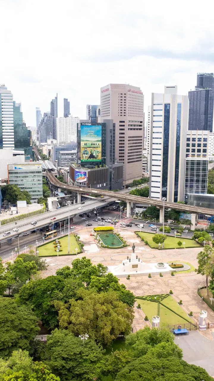 Silom Edge Building Office For Rent Preview 6