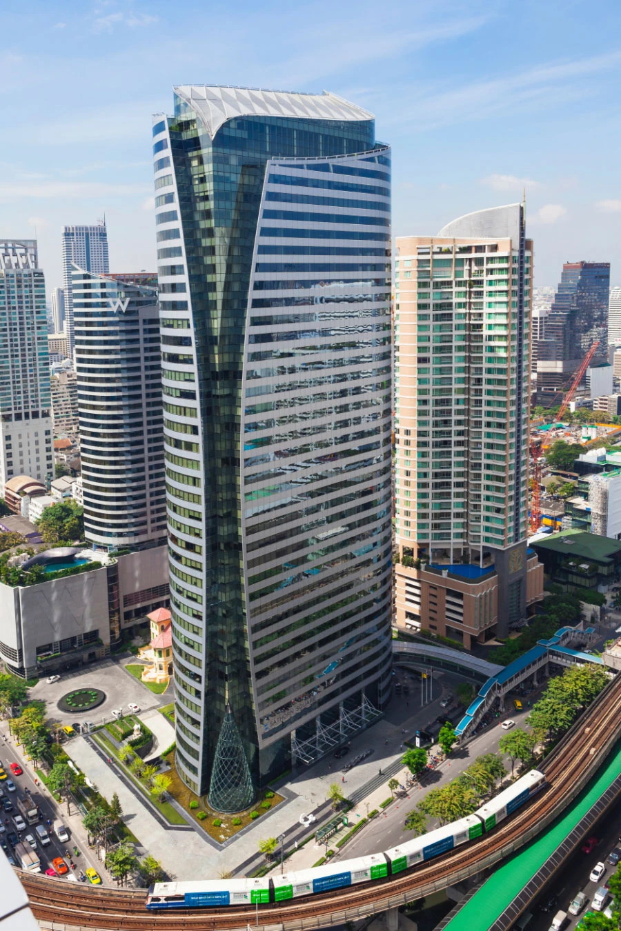 Sathorn Square Building Office For Rent Preview 2